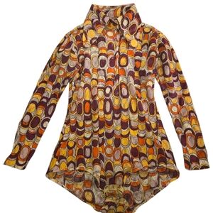 Womens VINTAGE 70s bodysuit with a unique dagger collar design featuring snaps